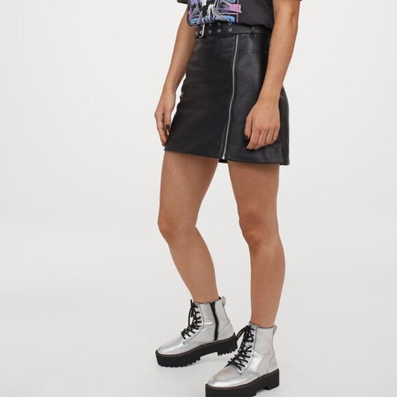H&M Faux Leather Mini Skirt With Zipper and Belt - Picture 6 of 9